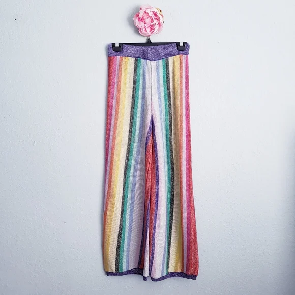 Lovers‎ + Friends - Picture 2 of 10